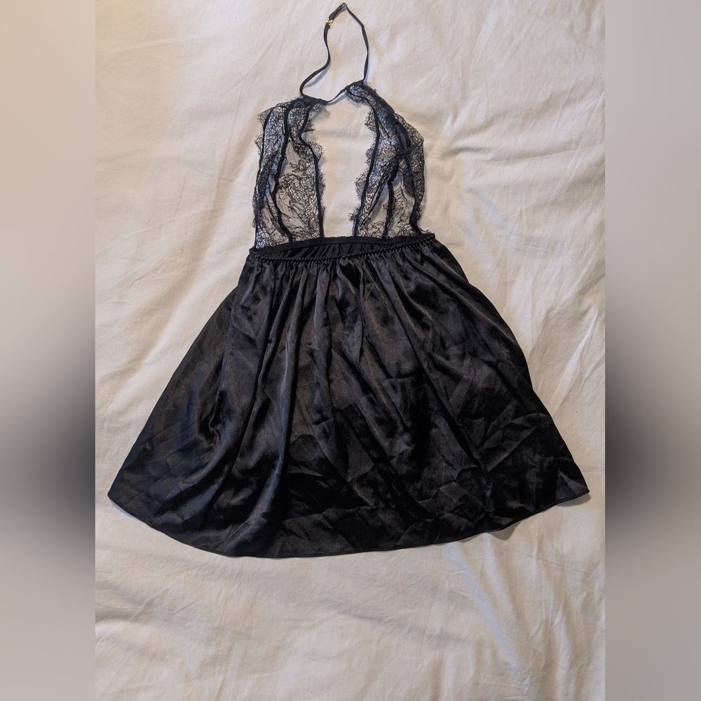 Victoria's Secret Lingerie Lot size small - Picture 2 of 10